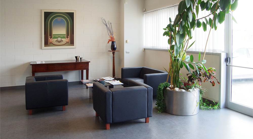 2 rooms Office in Vignola, Italy No. 133999