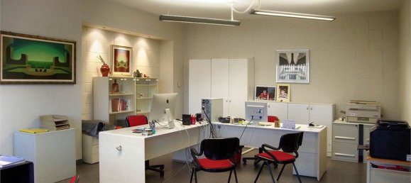 2 rooms Office in Vignola, Italy No. 133999 4