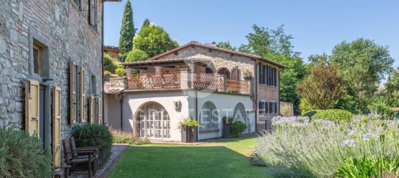 6 bedrooms House in Reggello, Italy No. 271499 3