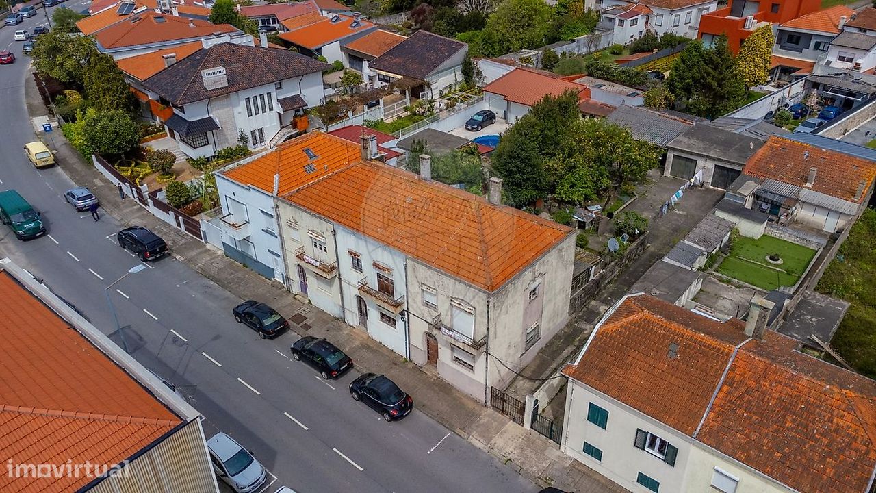 9 chambres Maison à Porto, Portugal No. 172099