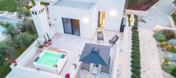 6 chambres Villa à San Vito dei Normanni, Italy No. 743 3