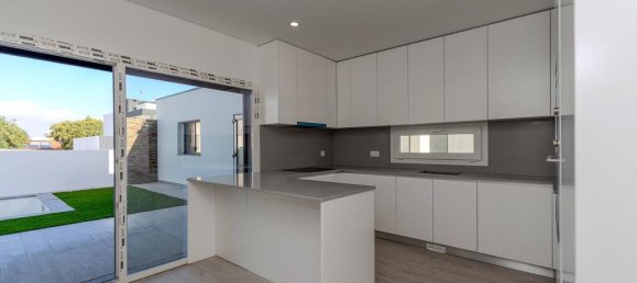 3 Schlafzimmer Villa in Setubal, Portugal, Nr. 130899 5