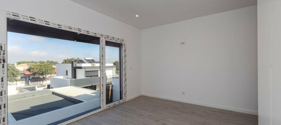 3 Schlafzimmer Villa in Setubal, Portugal, Nr. 130899 10