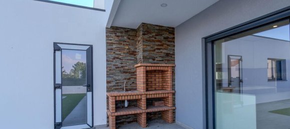 3 Schlafzimmer Villa in Setubal, Portugal, Nr. 130899 2