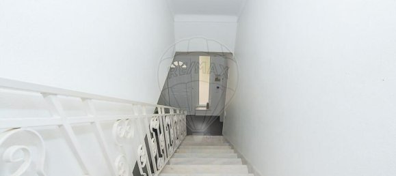 4 bedrooms Villa in Portimao, Portugal No. 26554 3