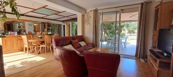 4 chambres Maison à Laval, France No. 281201 4