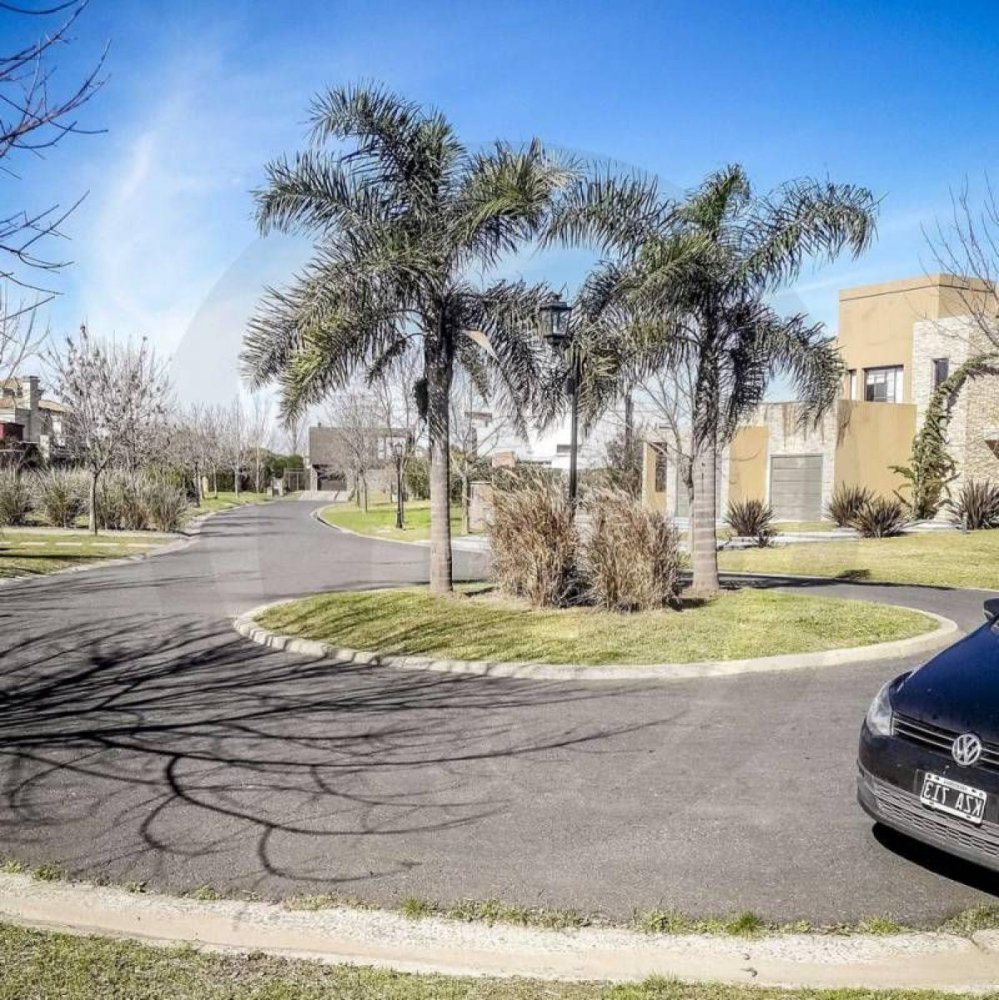  Land in Tigre, Argentina No. 111322