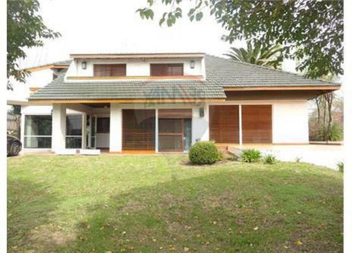 3 bedrooms House in Esteban Echeverria, Argentina No. 9094