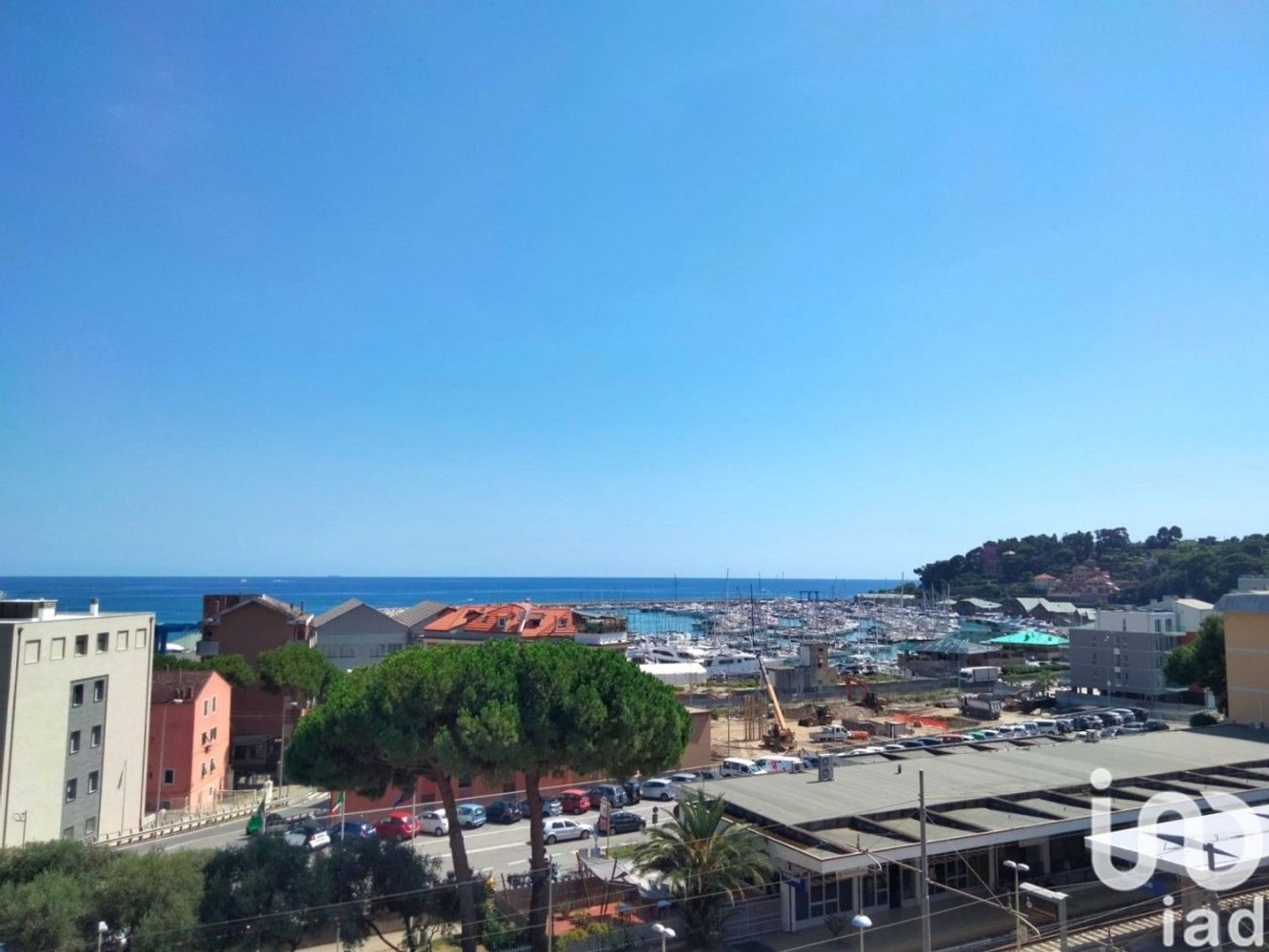 4 rooms Apartment in Varazze, Italy No. 290453