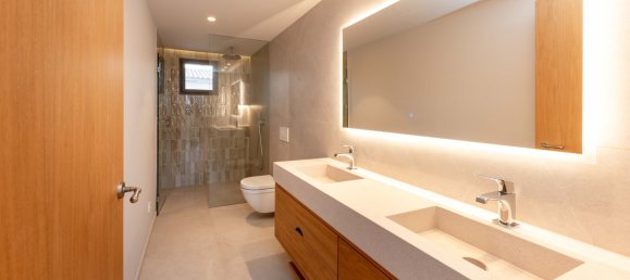 Дом с 5 спальнями в Сантаньи, Испания № 54908 25