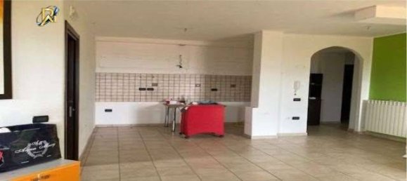 2 bedrooms Apartment in Cerisano, Italy No. 186050 3