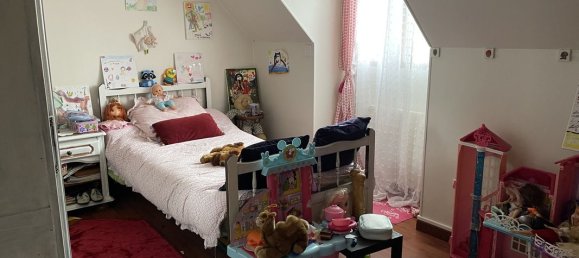 4 bedrooms House in Guerard, France No. 176503 8