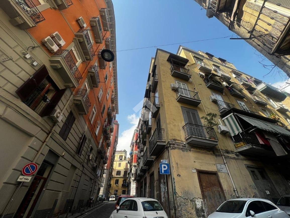 30m² Commercial property in Naples, Italy No. 352569