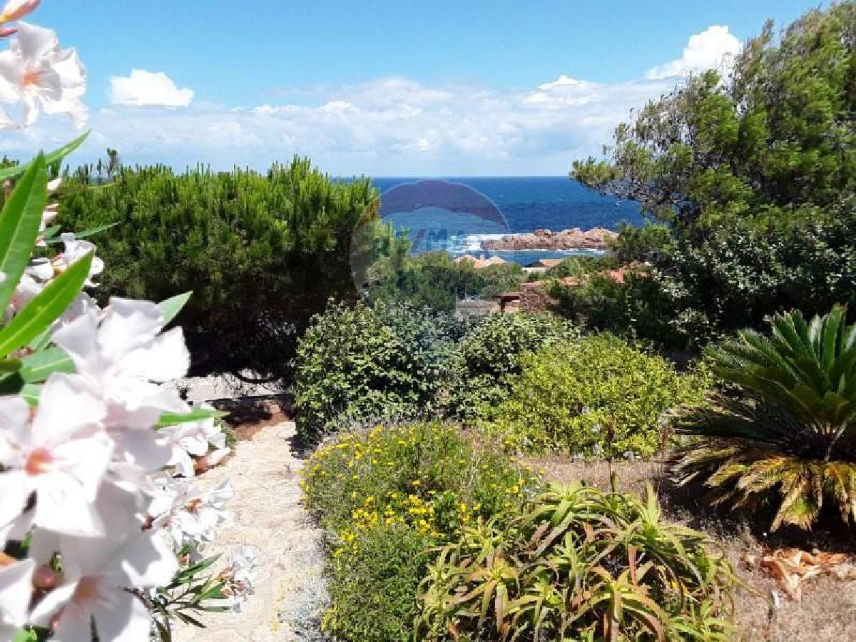 7 bedrooms Villa in Trinità d'Agultu e Vignola, Italy No. 260362