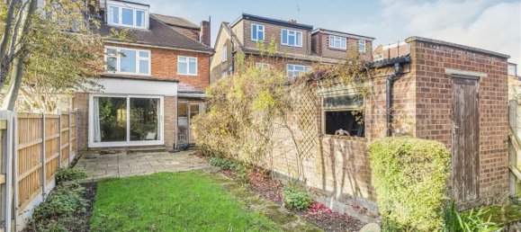 4 bedrooms House in Totteridge, United Kingdom No. 6710 16