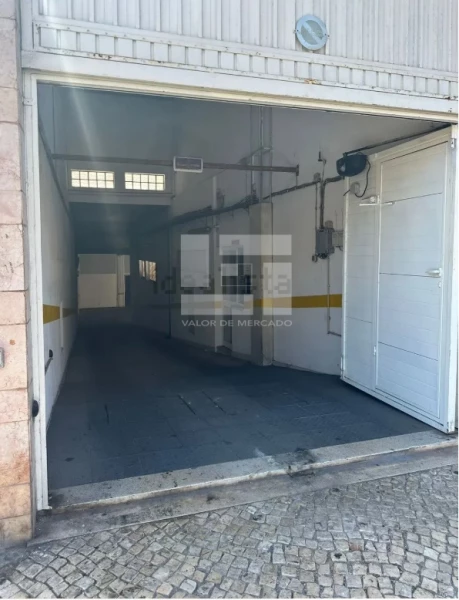 Garaje en Oeiras, Portugal 200 m² No. 214814