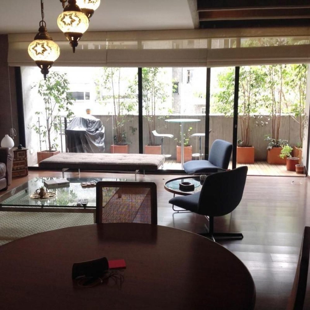 Casa de 3 dormitorios en Bogotá, Colombia No. 13325