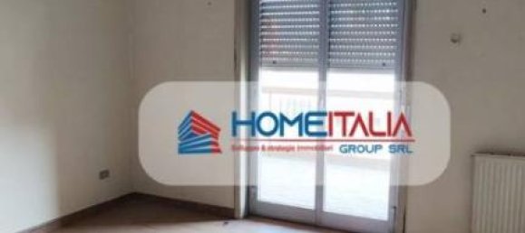 4غرفة شقة في Palermo, Italy رقم 37229 68