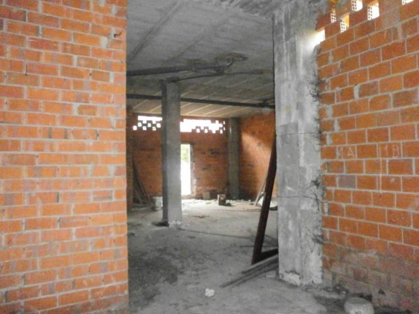 225m² Commercial property in Oviedo, Spain No. 92456