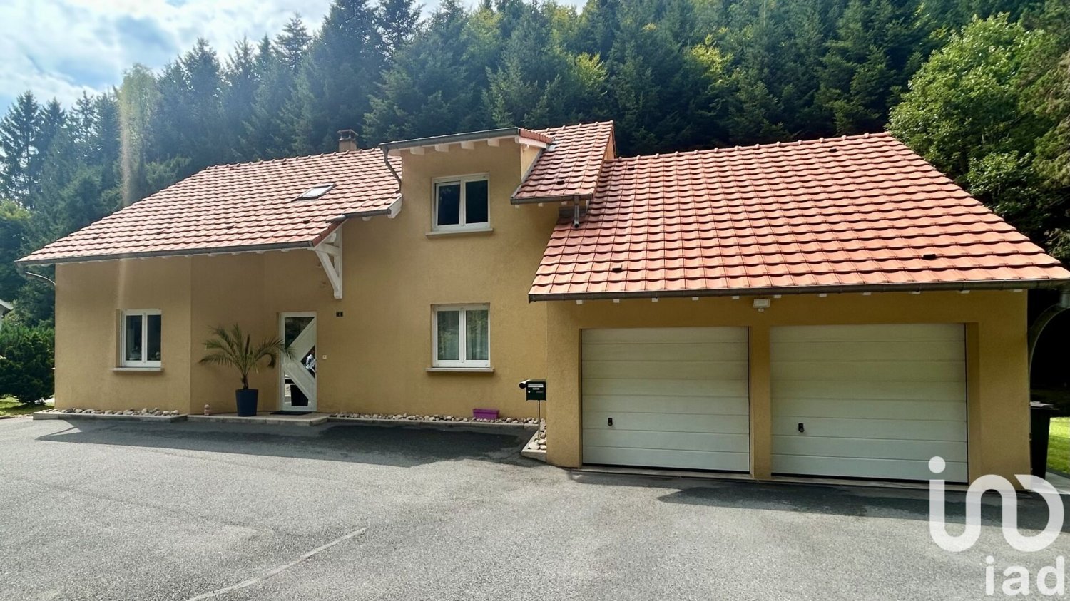 3 bedrooms House in Lutzelbourg, France No. 327624