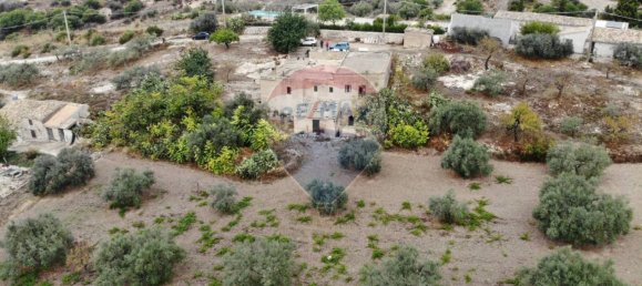 3 Schlafzimmer Haus in Chiaramonte Gulfi, Italy, Nr. 350862 13