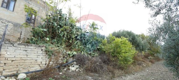 3 Schlafzimmer Haus in Chiaramonte Gulfi, Italy, Nr. 350862 16