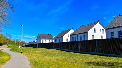 5 rooms Townhouse in Gross-Enzersdorf, Austria No. 259232