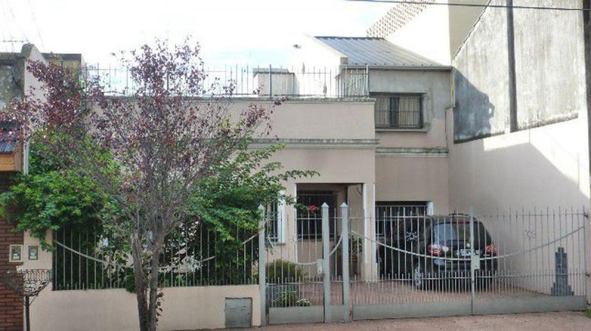 4 bedrooms House in Bermudez, Argentina No. 59499