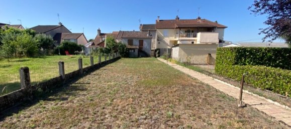 3 bedrooms House in Gueugnon, France No. 358389 2