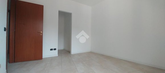 Apartamento T3 em Opera, Italy N.º 364266 19