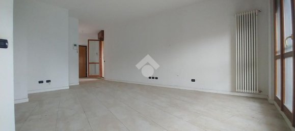 Apartamento T3 em Opera, Italy N.º 364266 11
