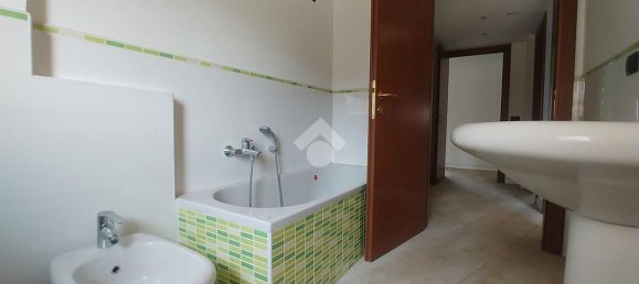 Apartamento T3 em Opera, Italy N.º 364266 16