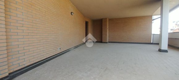 Apartamento T3 em Opera, Italy N.º 364266 24