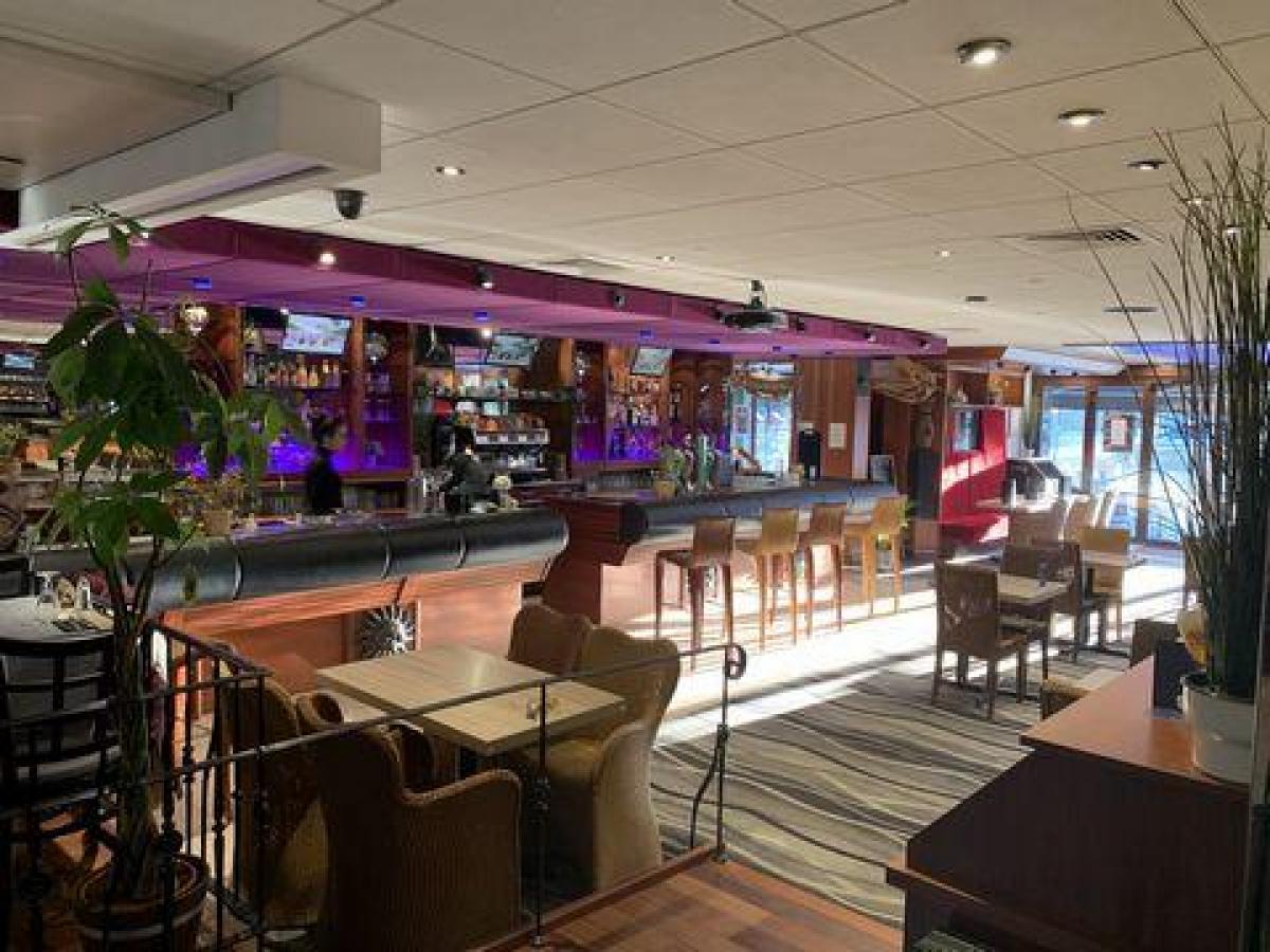 Офис 316м² в Лурд, Франция № 20797