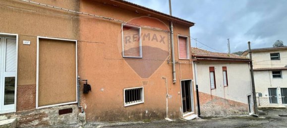 3 bedrooms House in Giarratana, Italy No. 227699 5