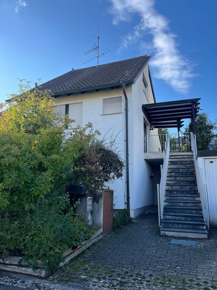 Casa de 6 habitaciónes en Wurzburg, Germany No. 305776