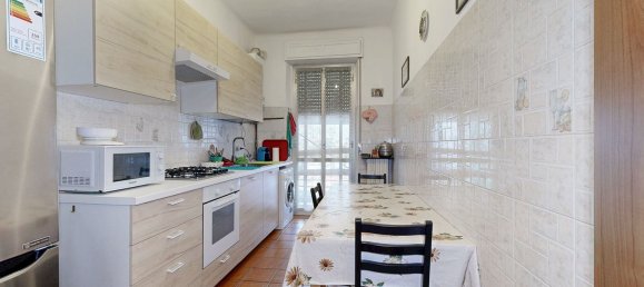 2 bedrooms Apartment in Milan, Italy No. 358028 12