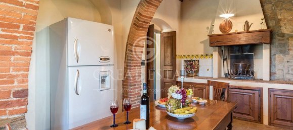 6 bedrooms Villa in Monte San Savino, Italy No. 115853 33