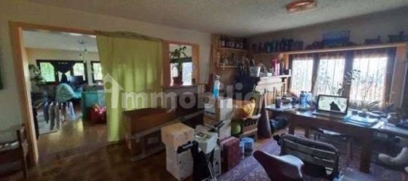 3 chambres Villa à Maccagno con Pino e Veddasca, Italy No. 11839 14