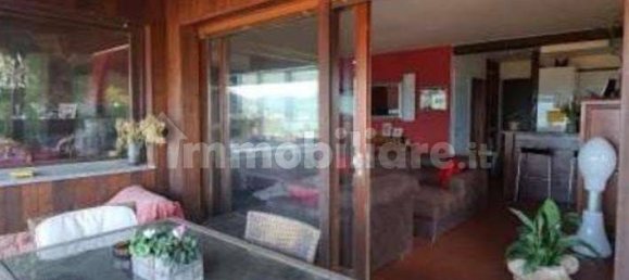 3 chambres Villa à Maccagno con Pino e Veddasca, Italy No. 11839 3