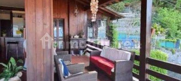 3 chambres Villa à Maccagno con Pino e Veddasca, Italy No. 11839 2