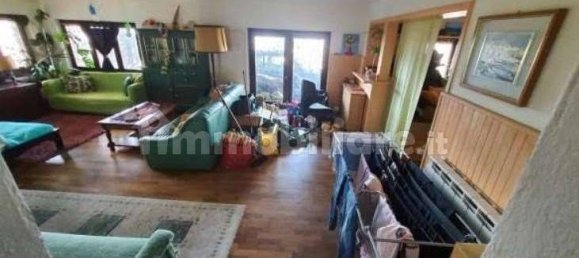 3 chambres Villa à Maccagno con Pino e Veddasca, Italy No. 11839 17