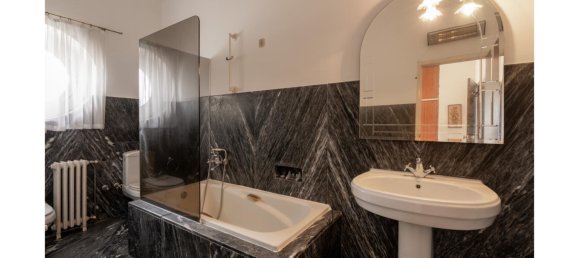 5 bedrooms Villa in Cascais, Portugal No. 183642 17