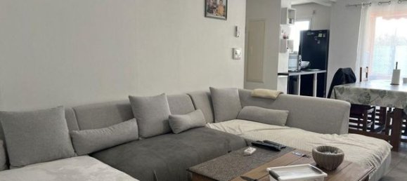 2 Schlafzimmer Wohnung in Saint-Esteve, France, Nr. 304810 5