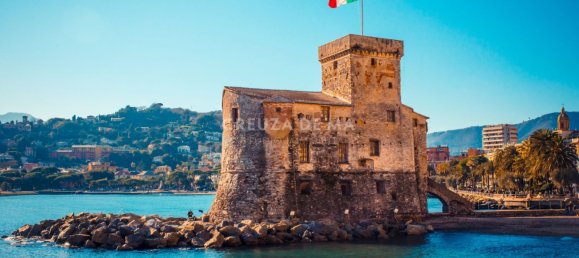 60m² Commercial property in Rapallo, Italy No. 336175 8