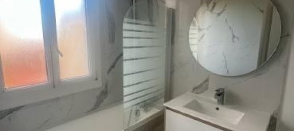 1 bedroom Apartment in La Garenne-Colombes, France No. 177376 2