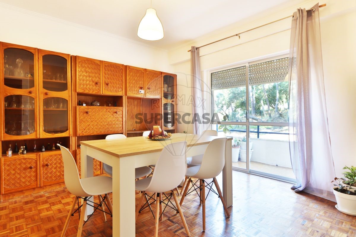 2 Schlafzimmer Wohnung in Rio de Mouro, Portugal, Nr. 228986