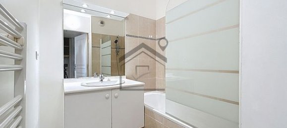 Квартира с 2 спальнями в Марсель, Франция № 311237 5