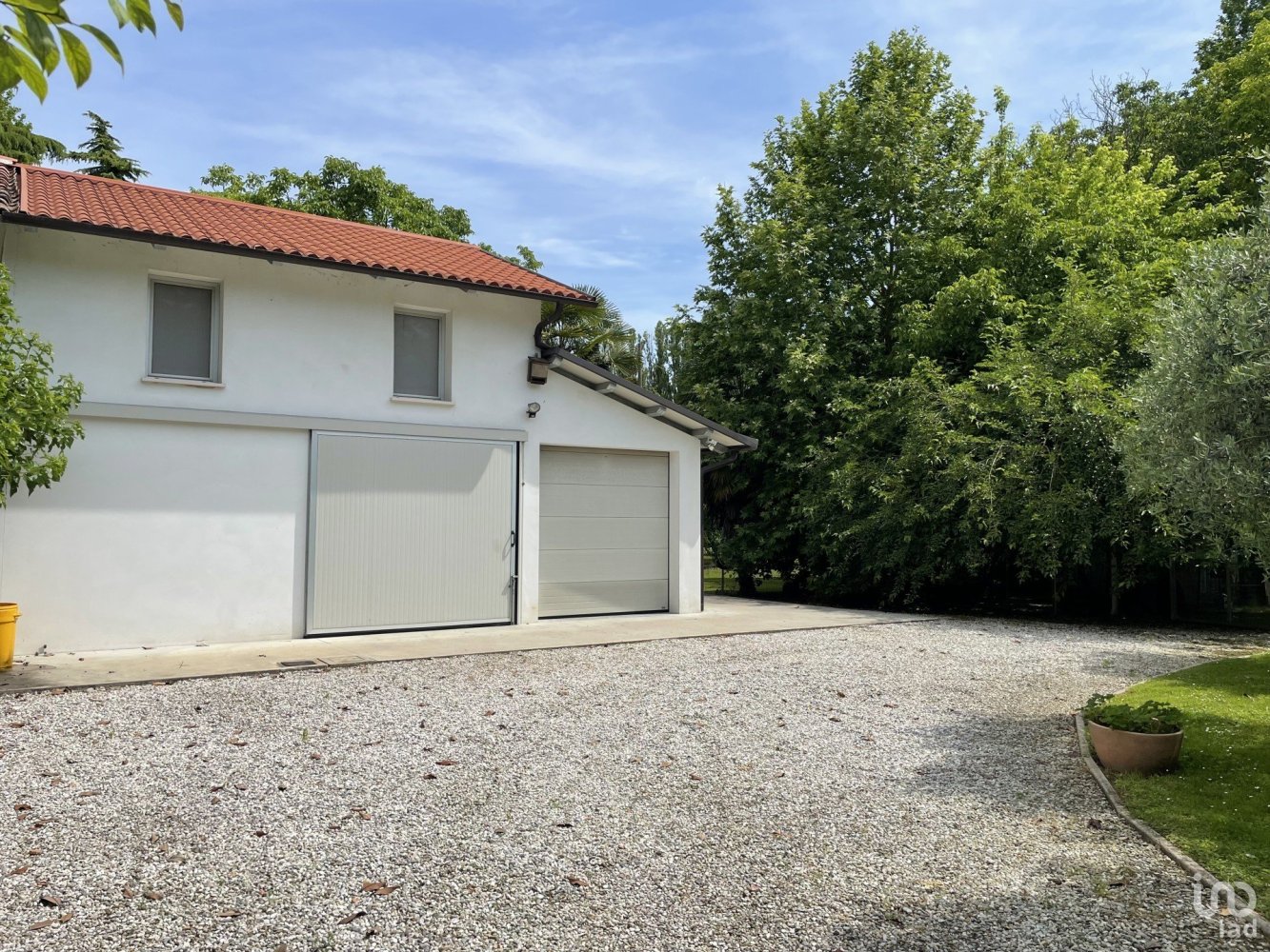 7800m² Land in Chiarano, Italy No. 271372