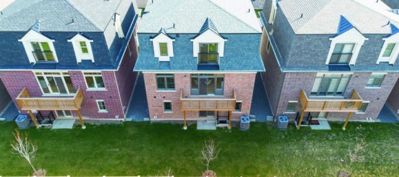 4 bedrooms House in Mississauga, Canada No. 880 5